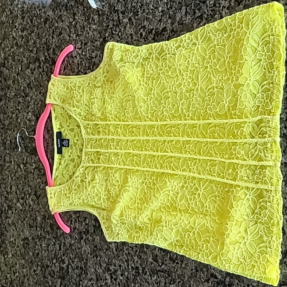 Alfani yellow lace top